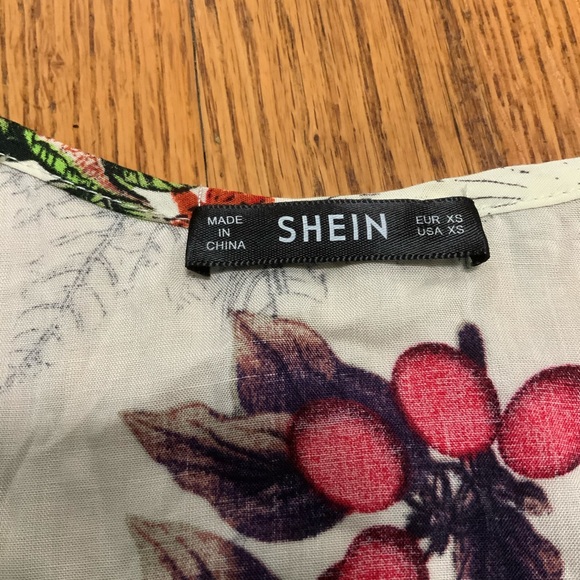 SHEIN Floral Romper - Picture 4 of 6